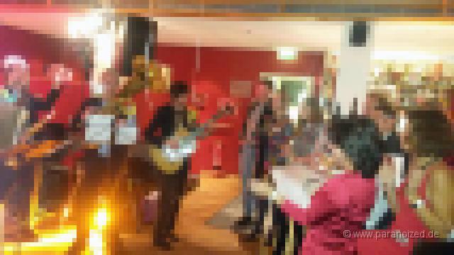 Party Brigitte 37.jpg - Da waren noch die anderen kurz dran, war super ;)